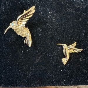 Avon Gold Hummingbird Brooch Set